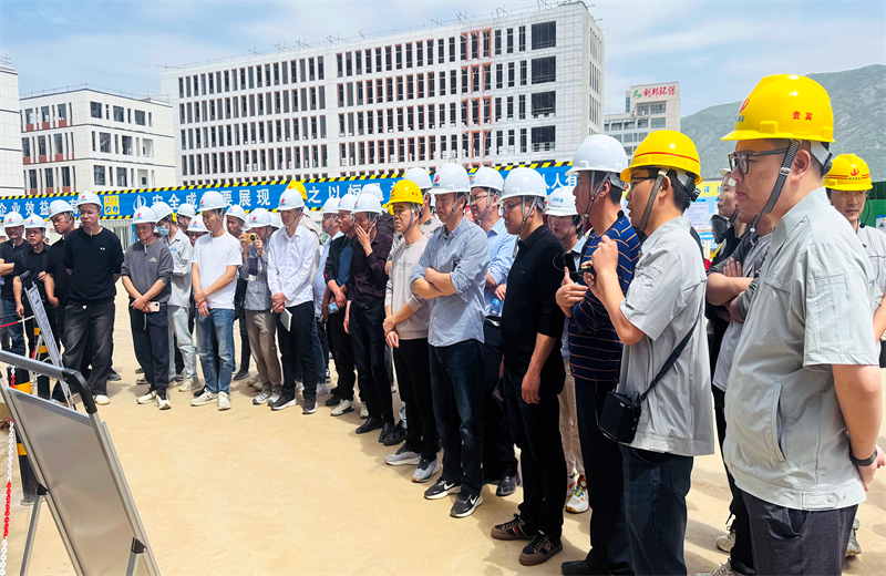 2025年4月17日，由莆田市涵江区住房和城乡建设局主办、918博天堂三建承办的钢筋安装工程质量防控现场交流会在联东U谷·涵江海峡智造产业谷一期成功召开。